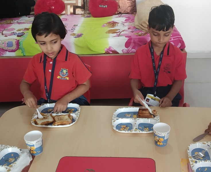 Pre - Primary Activity Dining Table Manners Class